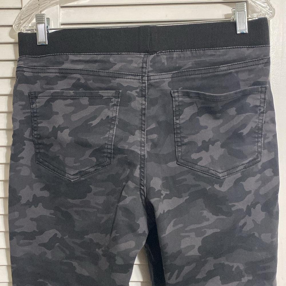 No Boundaries Womens Gray Black Camouflage Pull On Skinny Pants - Picture 5 of 9